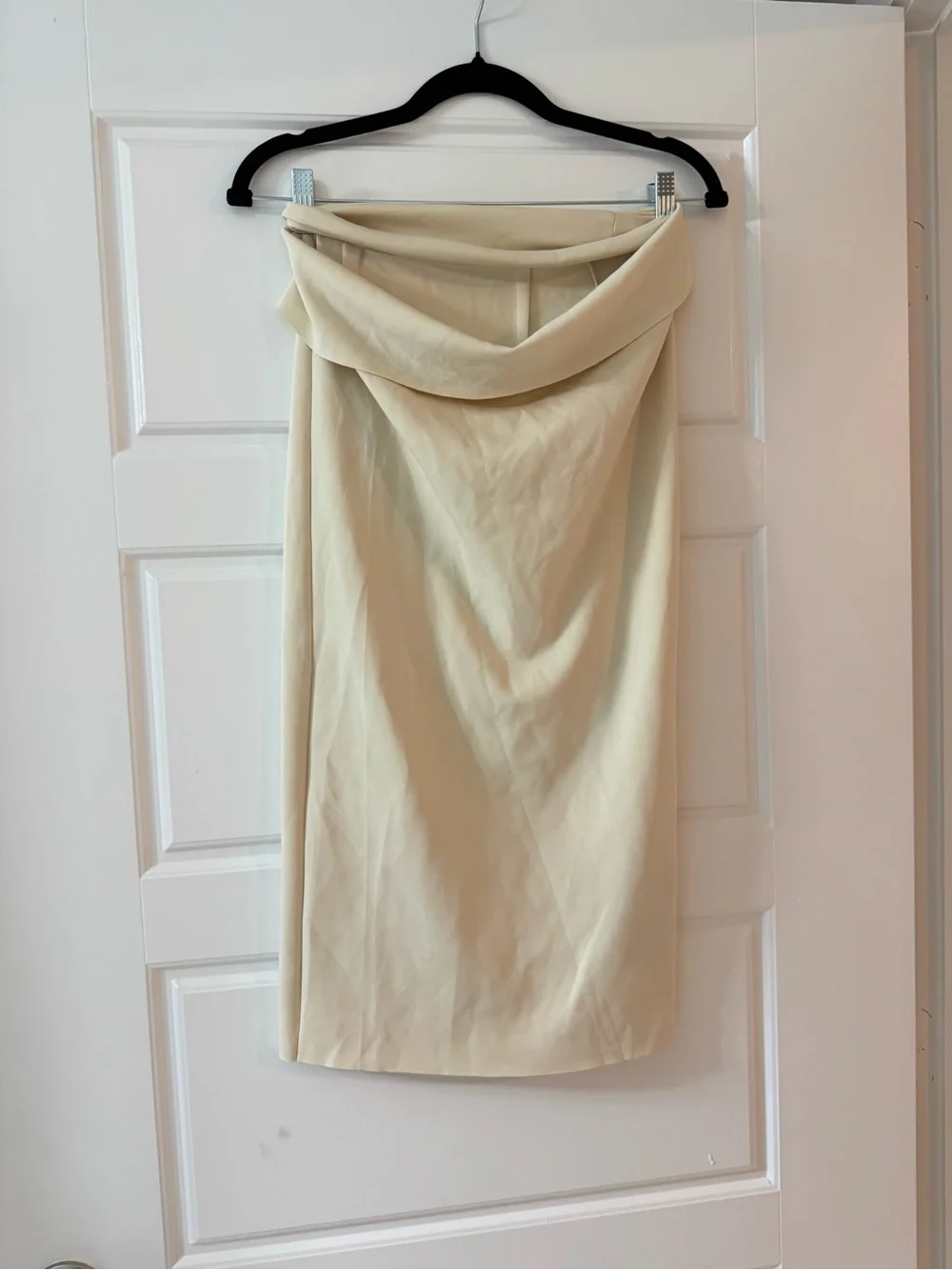 Women’s Cream Midi Skirt - Sleek High-Waist Design
